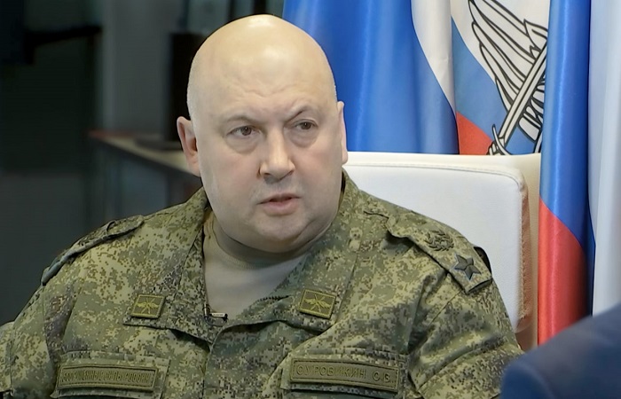 “Disciplining” and “stabilizing” General Surovikin: how Western media praise the Russian general