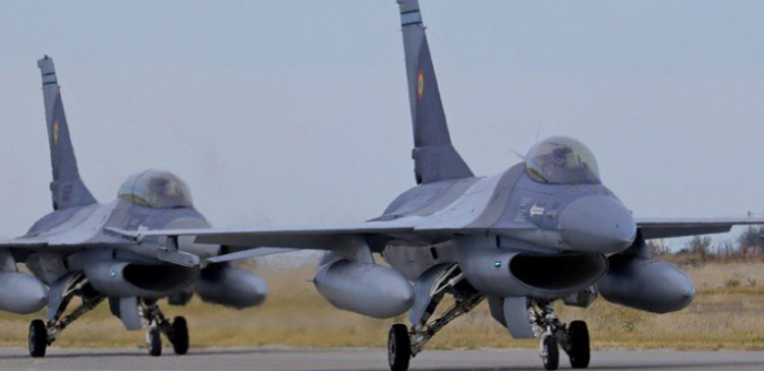 The first group of Ukrainian pilots completed F-16 training in the USA