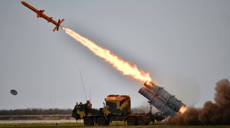 Digest July 6: Attacks on Russian oil depots and Ukrainian decoys