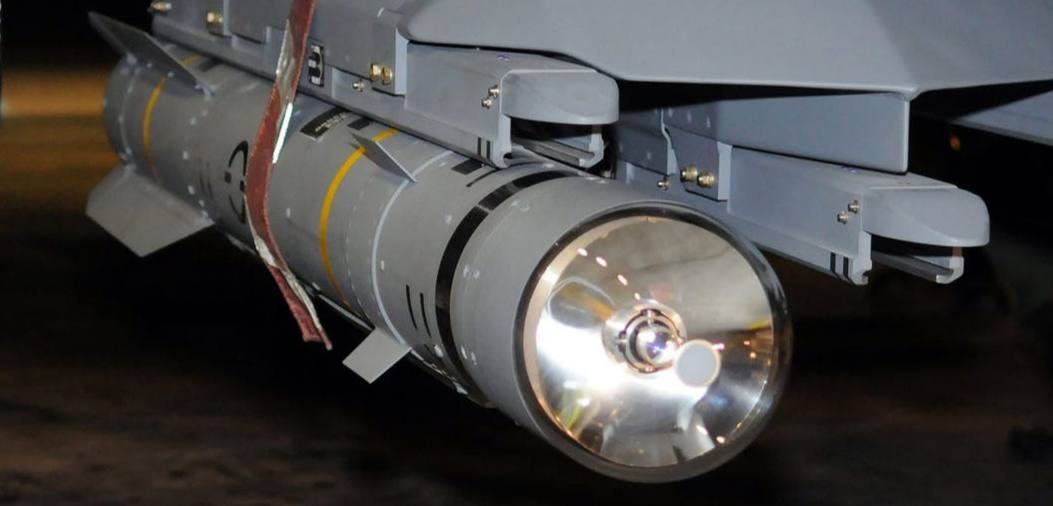 Digest July 7: Explosions on Russian military logistics and aid package from UK