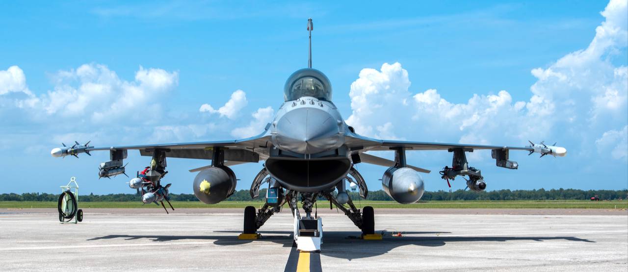 Digest July 12: F-16s this summer and attack on Russian military facilities