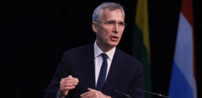 Stoltenberg: NATO member states to step up assistance to Ukraine