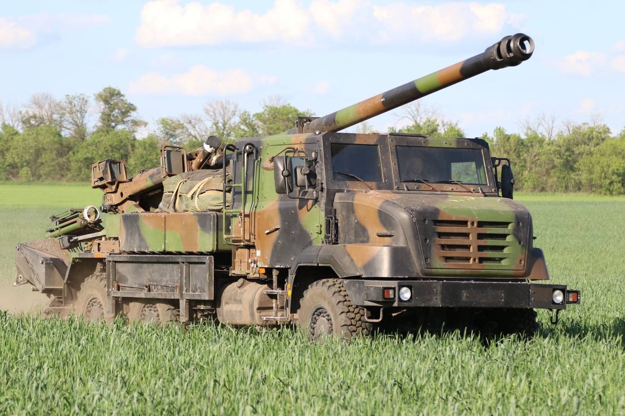 Digest for October 4: Destruction of oil depots and potential NATO membership