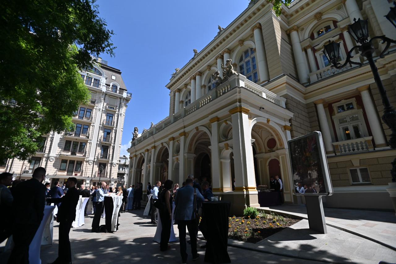 Participants gather at the Black Sea Security Forum 2025 outside the Odesa National Opera House