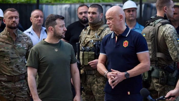 Volodymyr Zelenskyy and Hennadii Trukhanov are standing together during President's visit to Odesa in 2022 