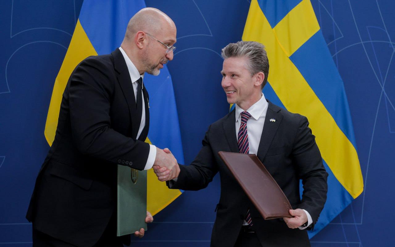 Ukraine and Sweden are strengthening cooperation in the development of innovative defense technologies, Denys Shmyhal and Pål Jonson / Denys Shmyhal, Facebook