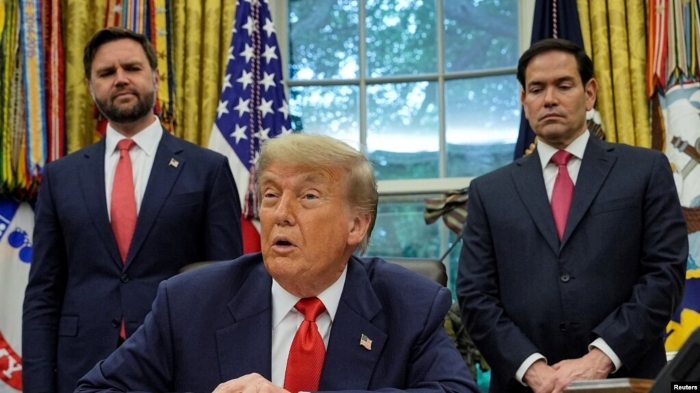 Trump Promotes a Plan he Barely Knows Himself