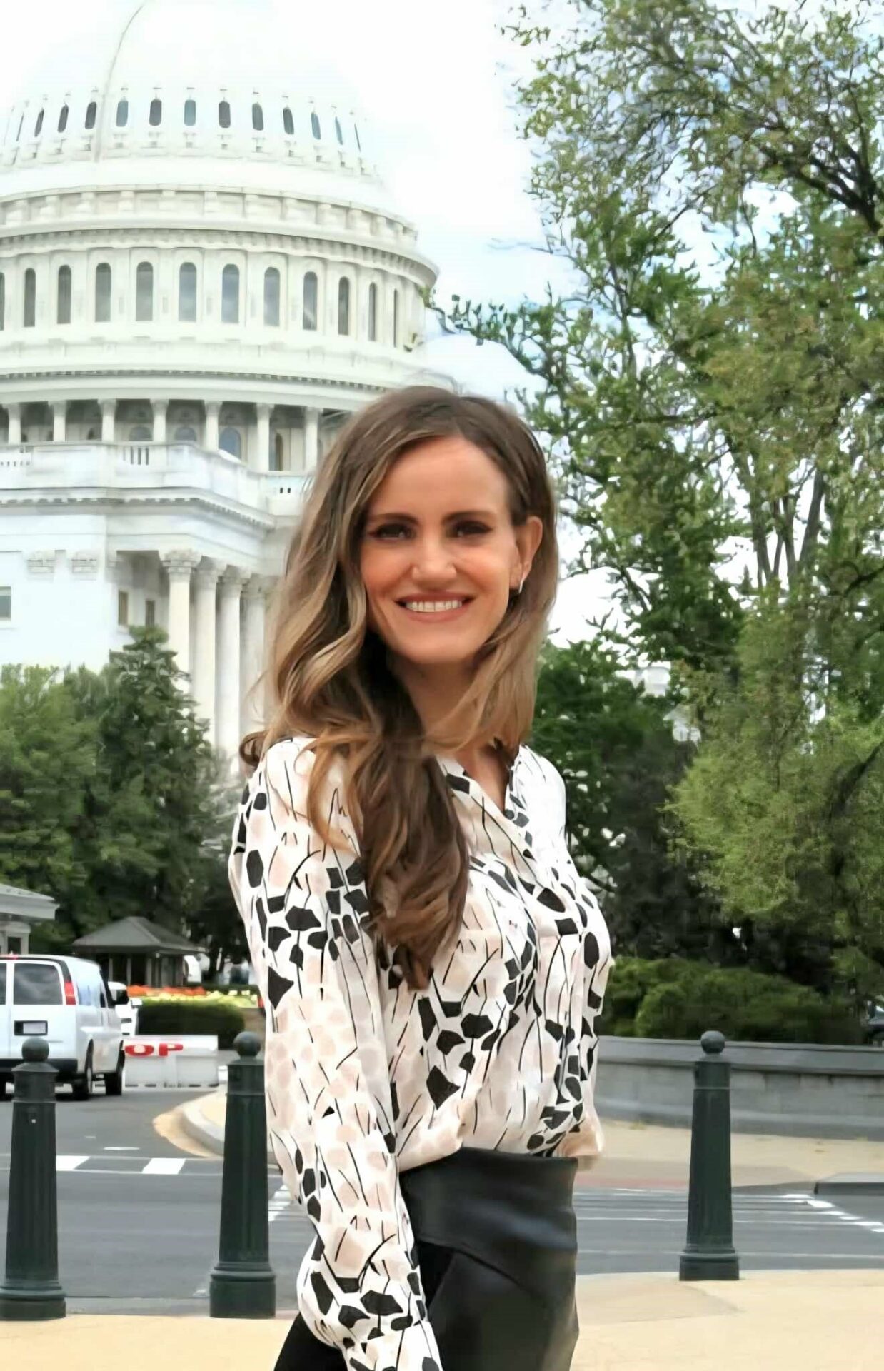 Veronika Kyrylenko, political journalist (USA)