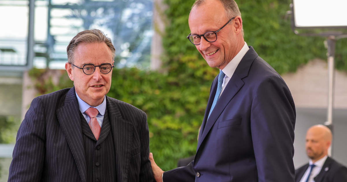 Merz Rushes to Brussels for Talks on Frozen Russian Assets
