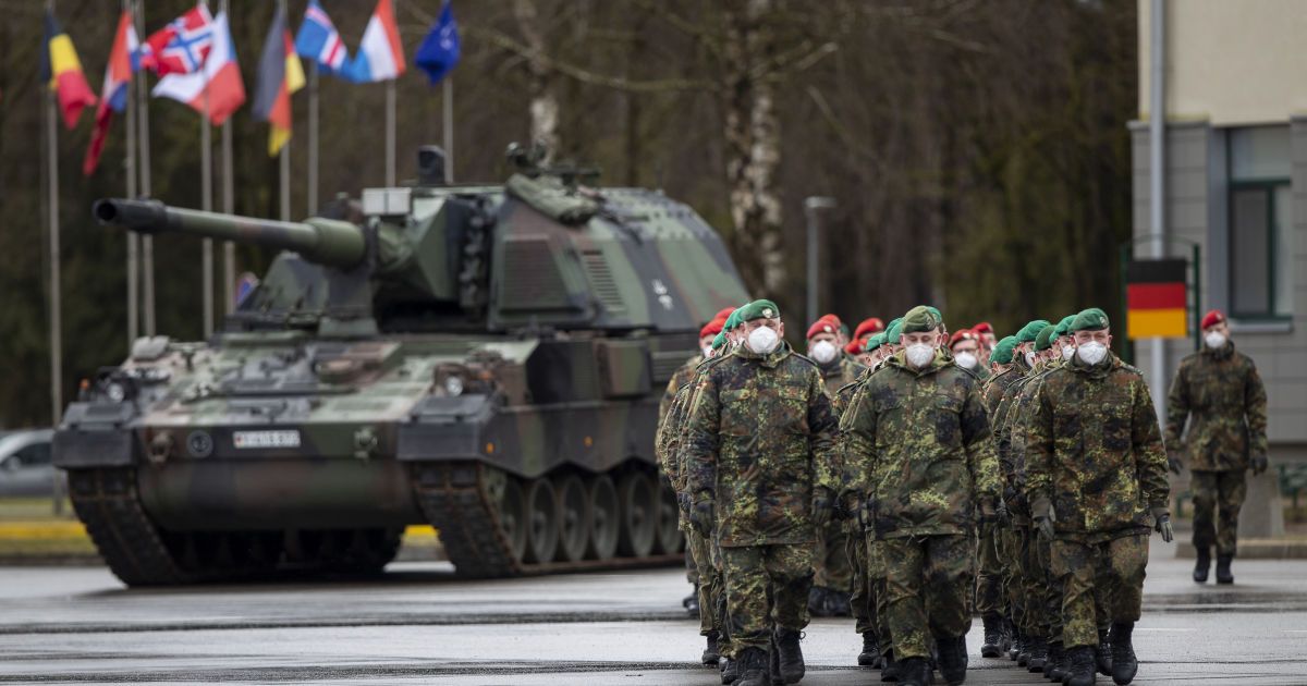 Illustrative photo. NATO military / Photo: Associated Press