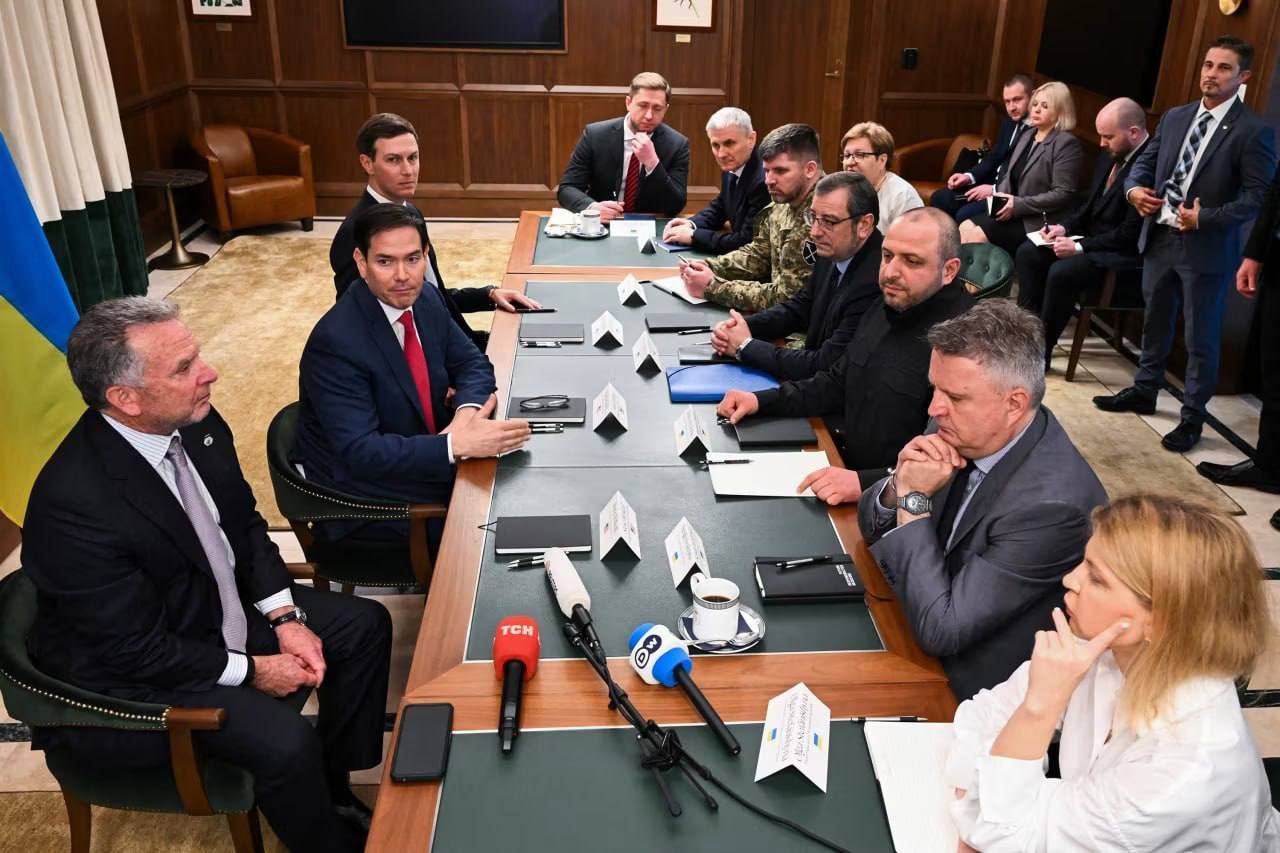 Negotiations between the delegations of Ukraine and the USA in Miami on November 30, 2025