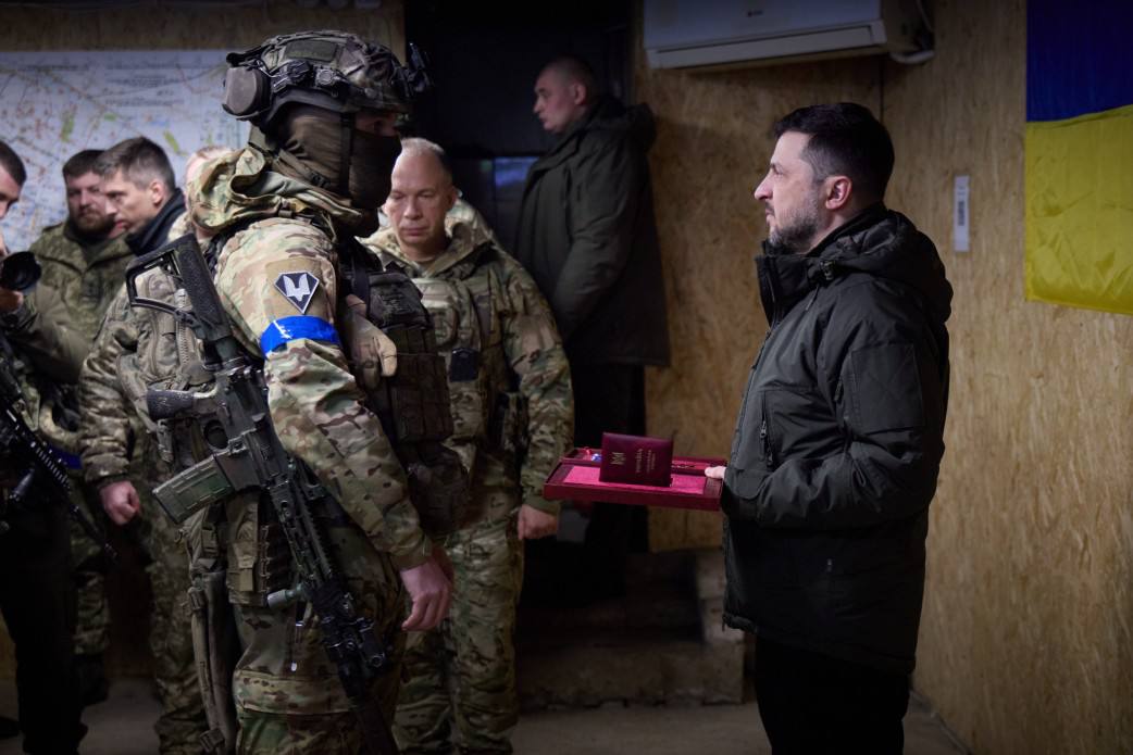Volodymyr Zelenskyy with the military conducting defense in the Kupyansk direction December 12, 2025