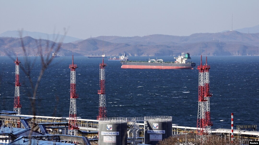 Oil tanker Fuga Bluemarine near the port of Kozmino in Nakhodka Bay, illustrative photo / Reuters