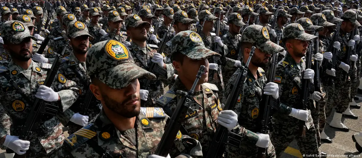 Trump threatens Iran; Tehran warns it can respond. Photo: Vahid Salemi/AP/dpa/picture alliance