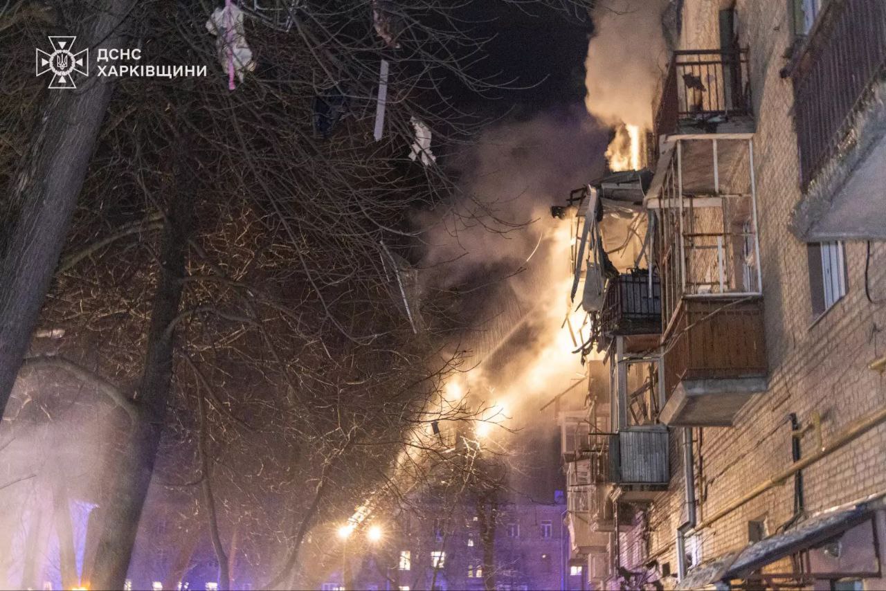State Emergency Service workers are extinguishing fires following Russia’s attack on Kharkiv on January 24, 2026