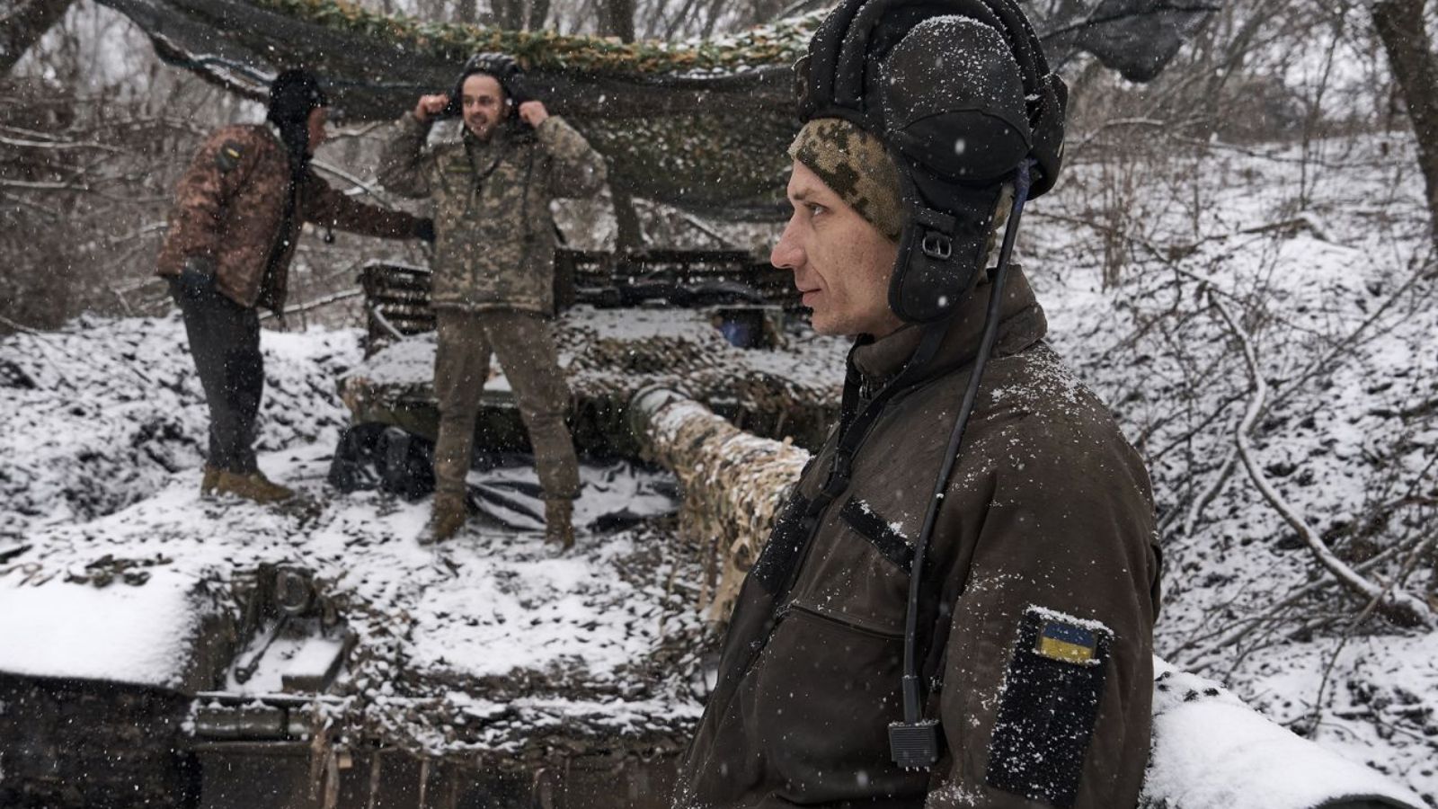 Ukrainian paratroopers performing a combat mission on the southern front line.