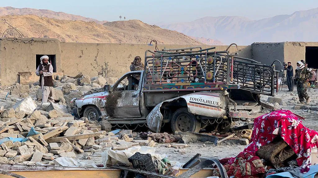 Pakistan Strikes Afghanistan, Declares War on the Afghan Taliban