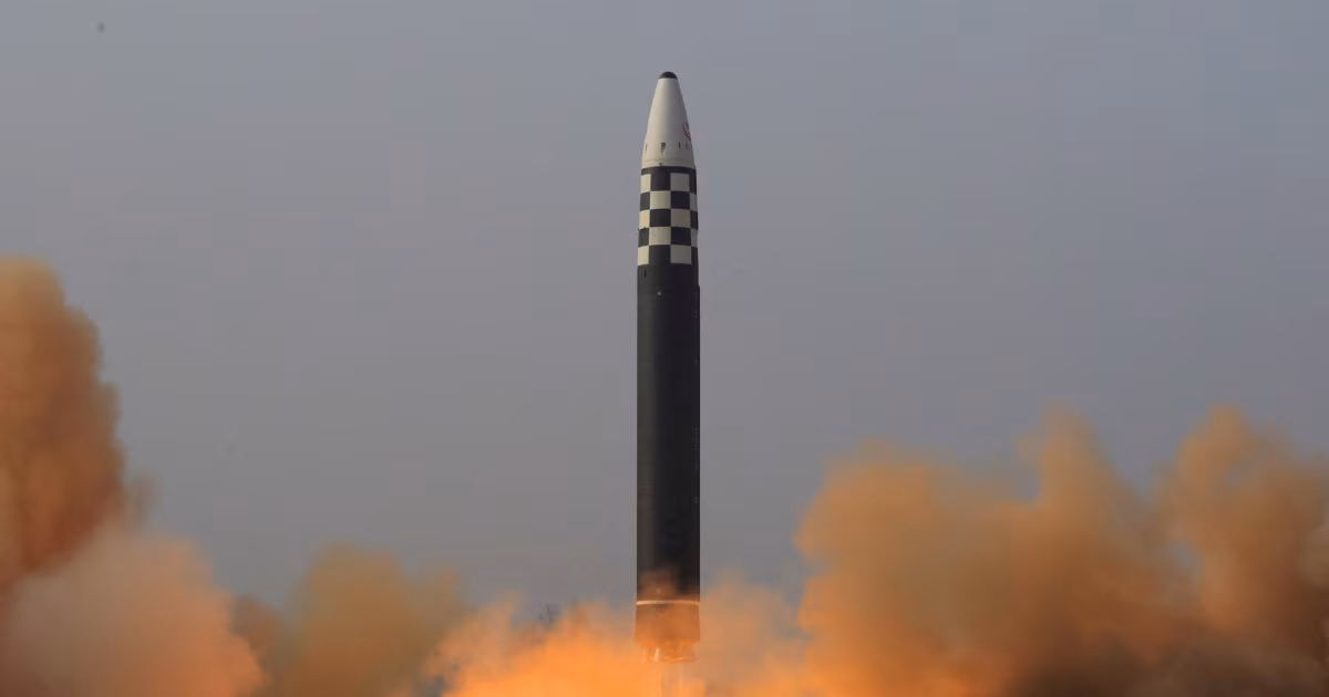 Запуск міжконтинентальної балістичної ракети у КНДР