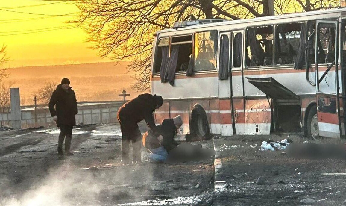 Russians Kill 15 People in Dnipropetrovsk Region: Attack on Miners’ Bus