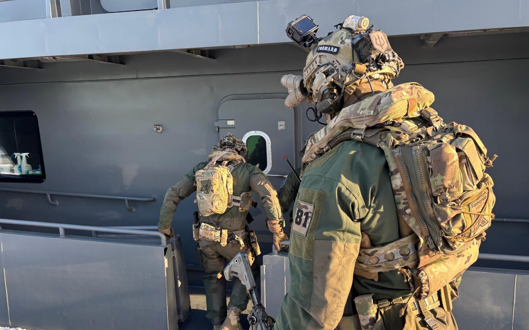 Підготовка спецпідрозділу поліції K-Commando до операції із захоплення контейнеровоза "Baltic Spirit"
