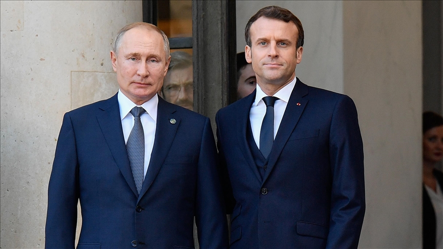 Macron Wants to Resume Dialogue With Putin: Confidential Talks in Moscow