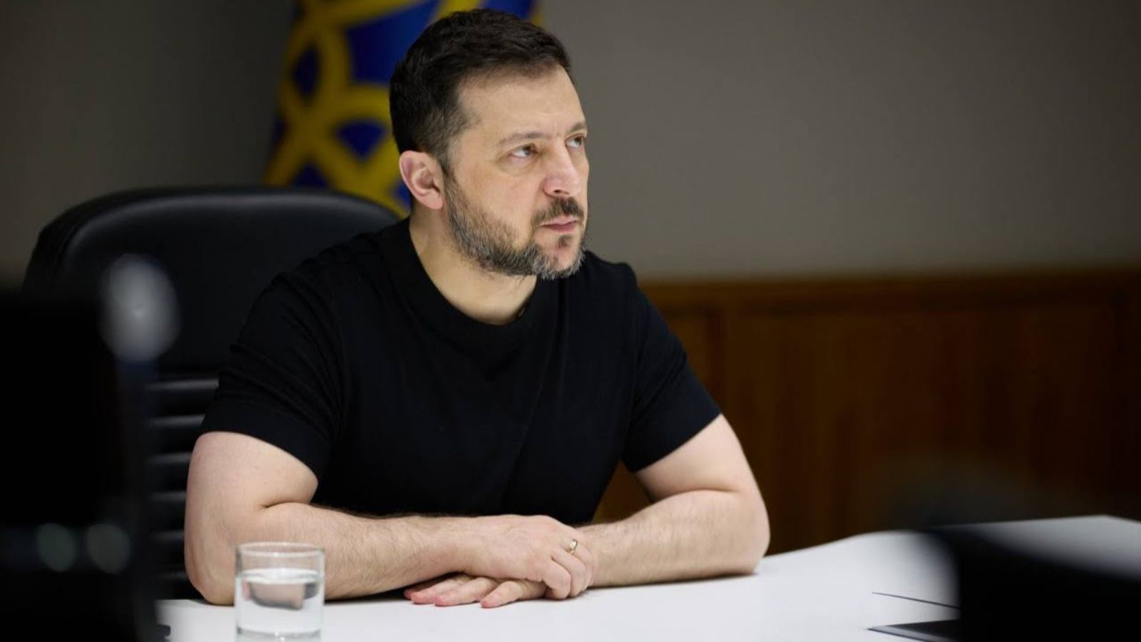 Zelenskyy on Weapons, Negotiations, and “Housewives”: Key Briefing Insights
