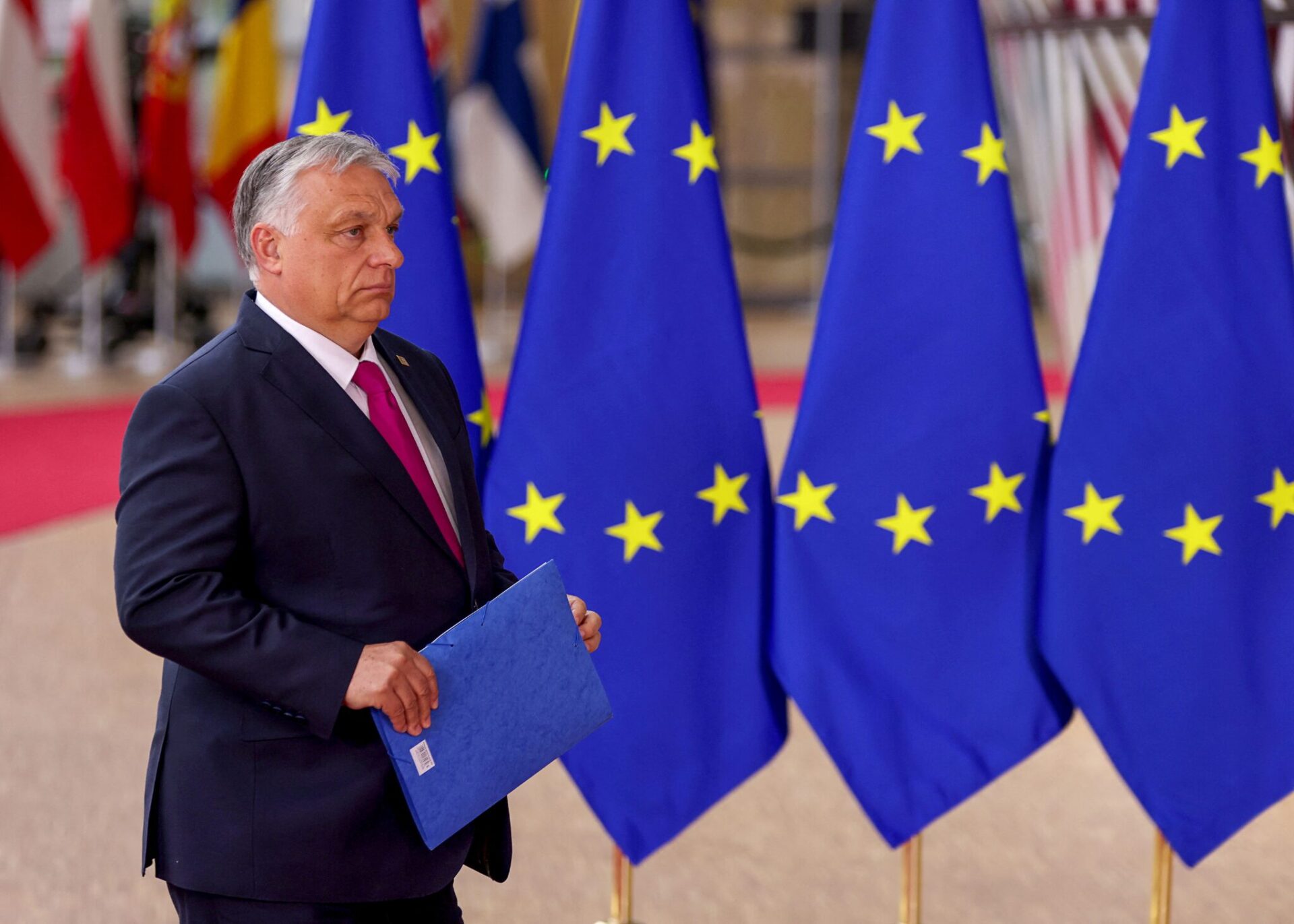 EU sidelines Hungary in talks over suspected Russia links