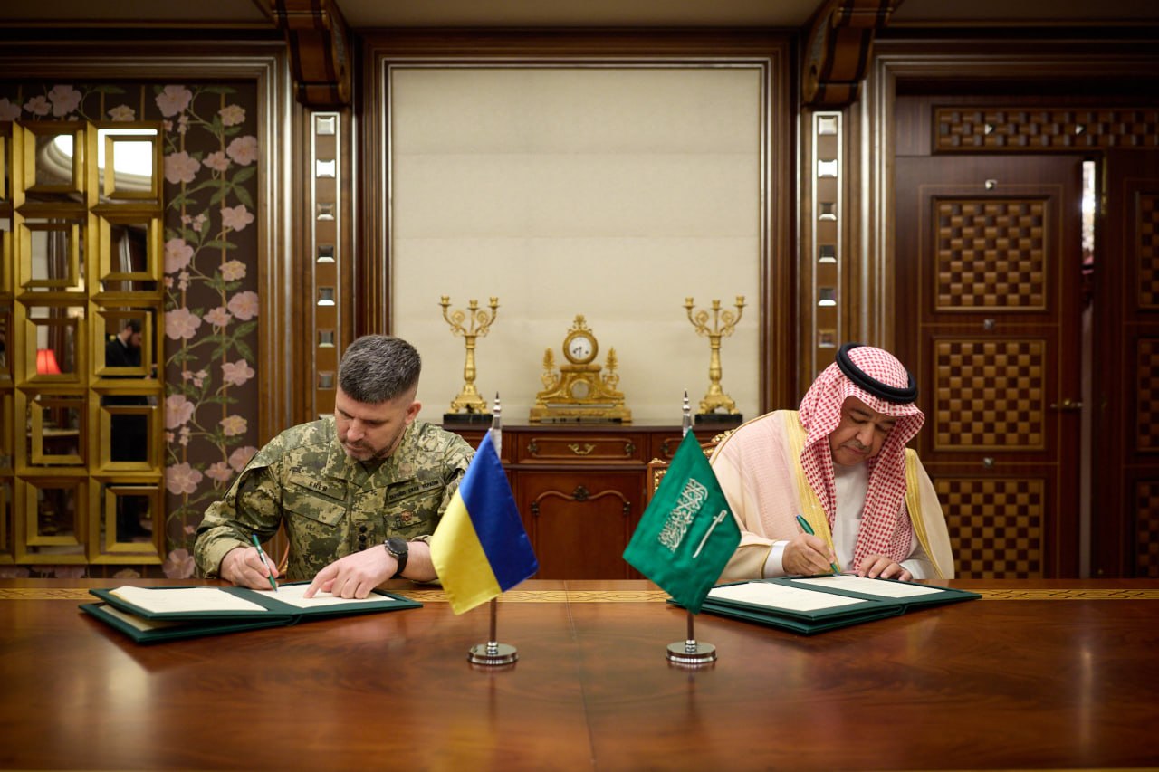 Україна та Саудівська Аравія підписали договір про оборонне співробітництво