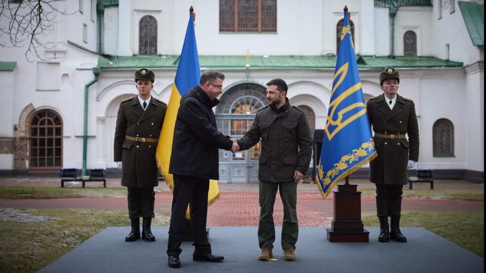 Андон Сапунджі, Посол Республіки Сербія в Україні, та Президент України Володимир Зеленський / Фото надане автором