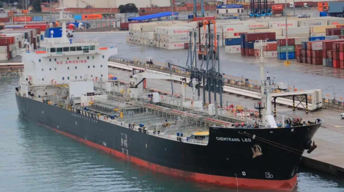 Ukrainian forces strike Russian tanker and oil hub in Perm region