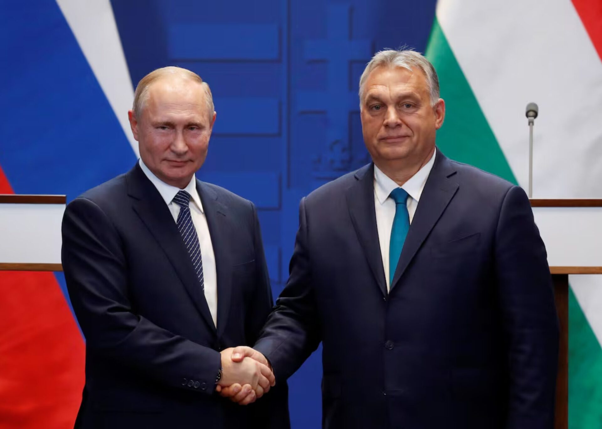 Орбан заявив Путіну про готовність допомагати Росії
