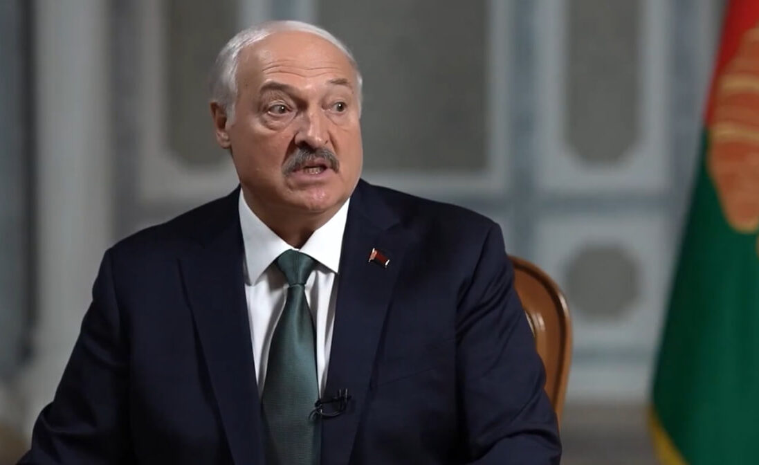 Lukashenko threatens neighboring countries with nuclear weapons