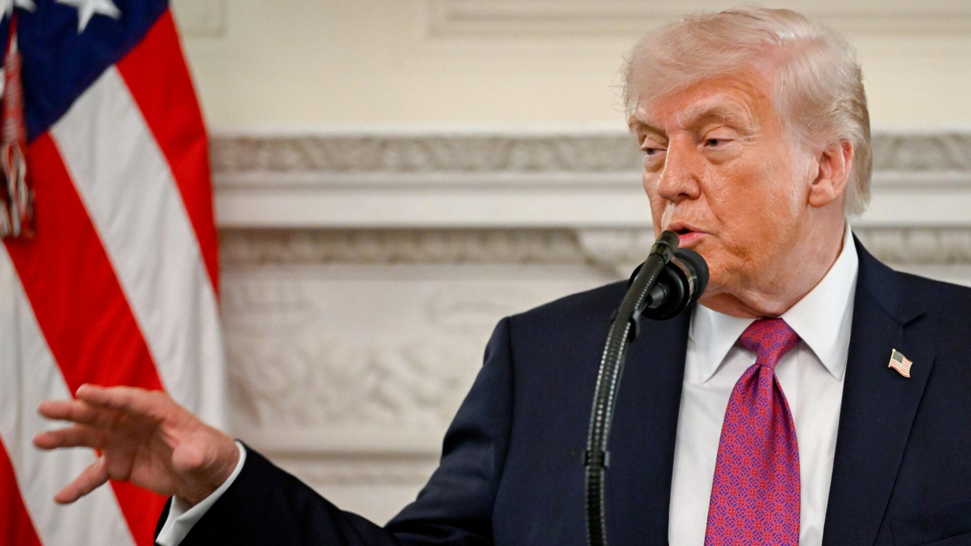Trump allies face insider trading suspicions as he escalates rhetoric on Iran