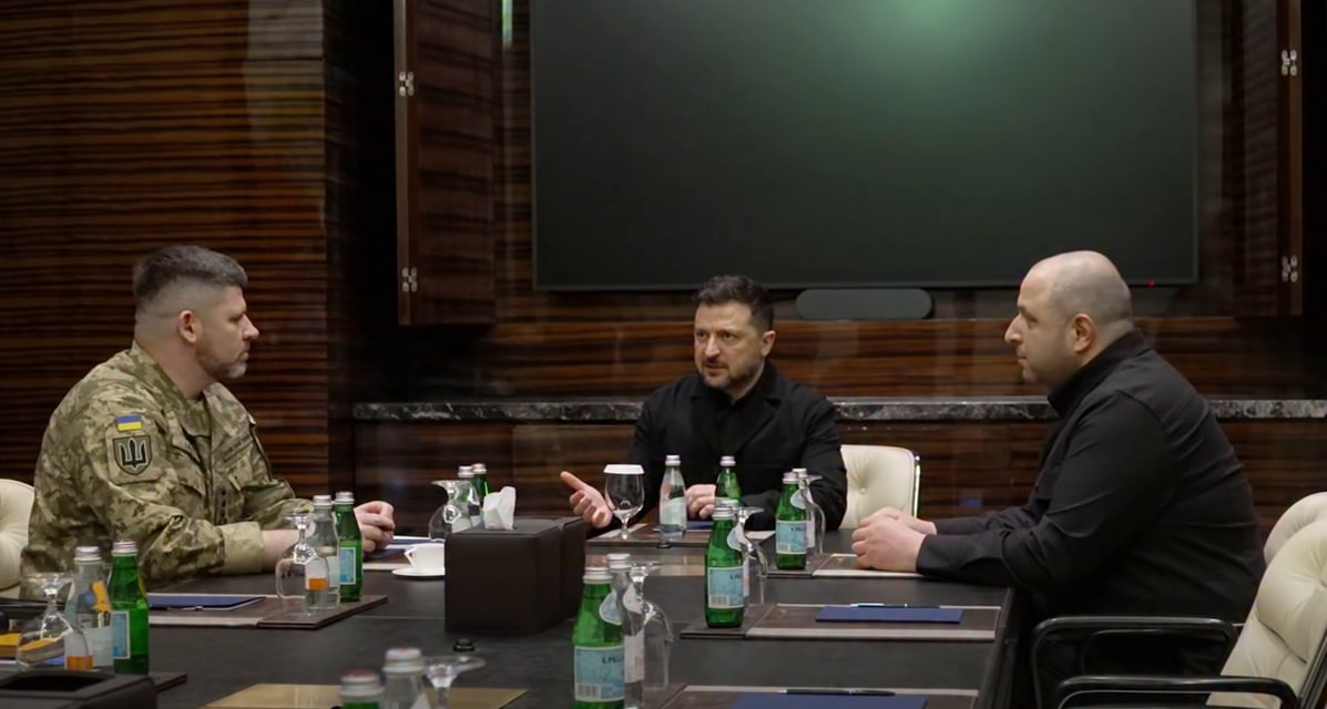 President of Ukraine Volodymyr Zelenskyy listens to a report by Chief of the General Staff Andriy Hnatov and Secretary of the National Security and Defense Council Rustem Umerov