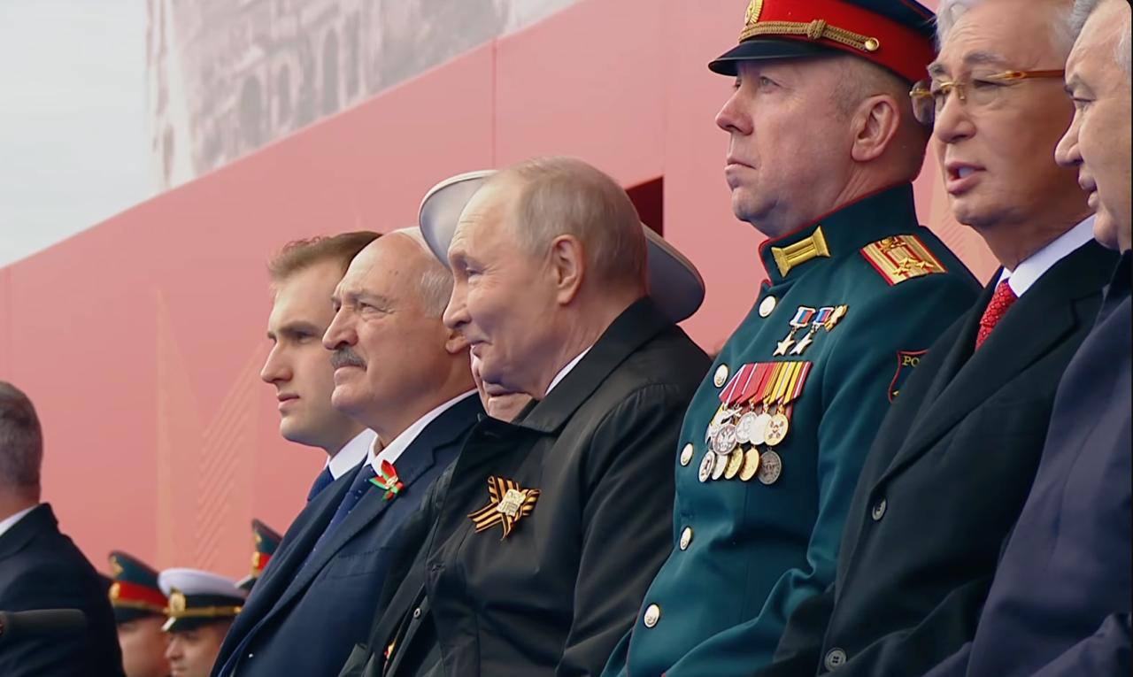 Moscow’s May 9 Parade Lasted Less Than an Hour, No Military Equipment Displayed