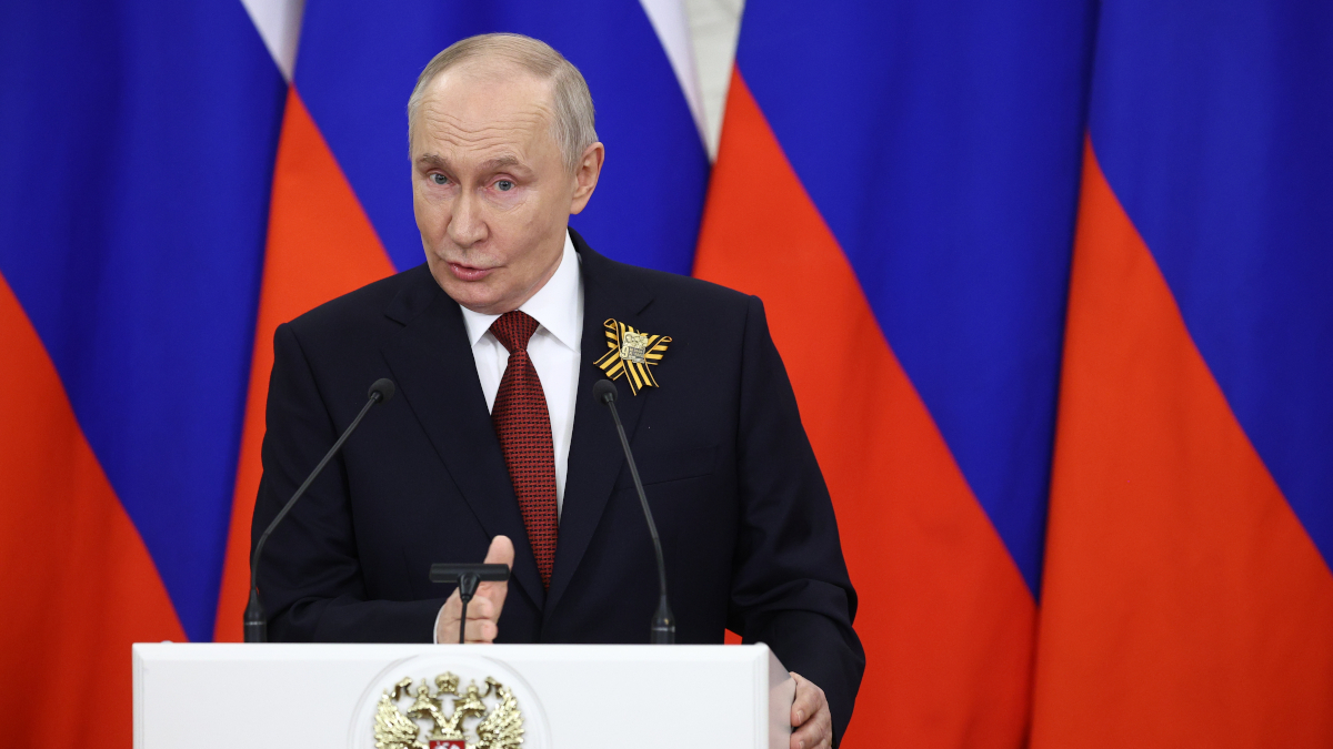 Putin expects to capture Donbas by fall and tighten demands on Ukraine