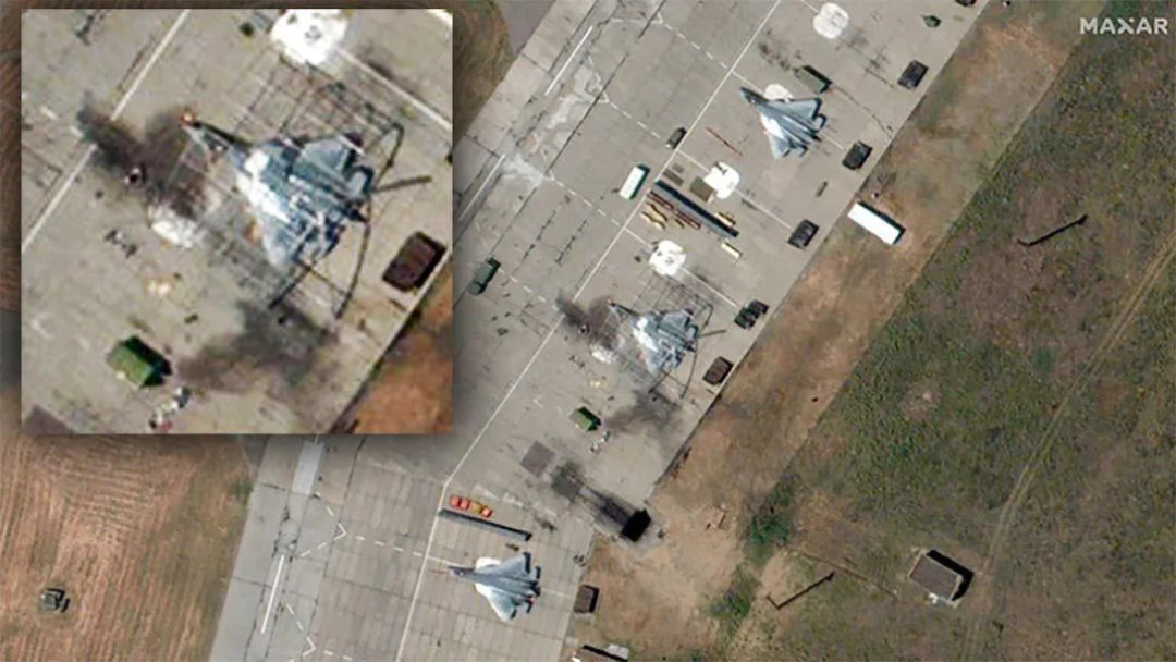 Ukraine strikes Russian aviation and oil infrastructure