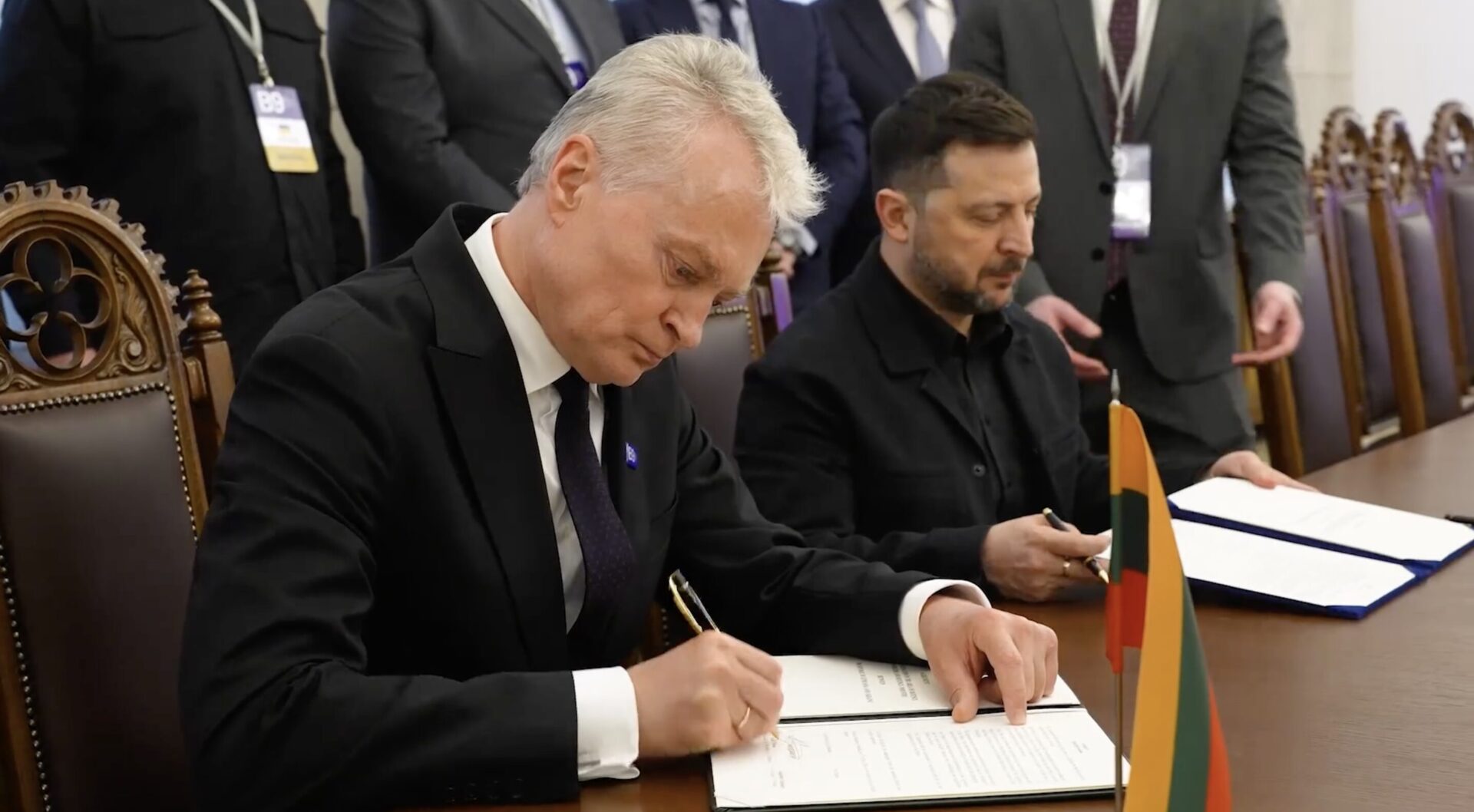 Zelenskyy holds talks with Lithuanian and Polish leaders in Romania